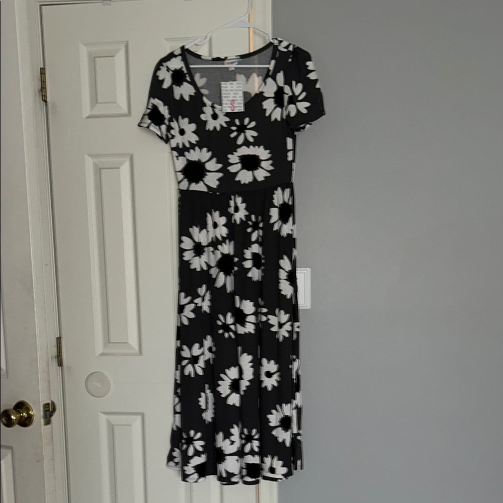 LuLaRoe Black and White Casual Midi Sundress